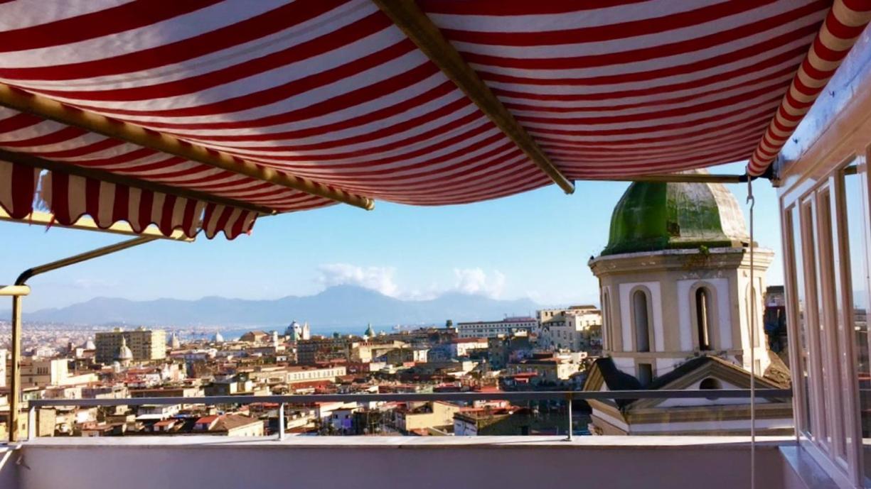 לינה וארוחת בוקר נאפולי La Terrazza Di Nonna Anna מראה חיצוני תמונה